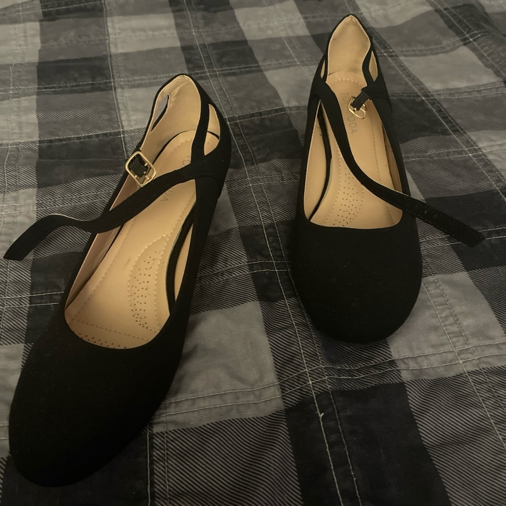 Women’s Black Strap Ballet heels